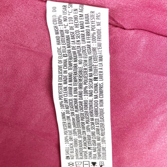 SOLD SOLD NWT Lovely Forever21 Floral Print Dress with open back - Picture 14 of 16